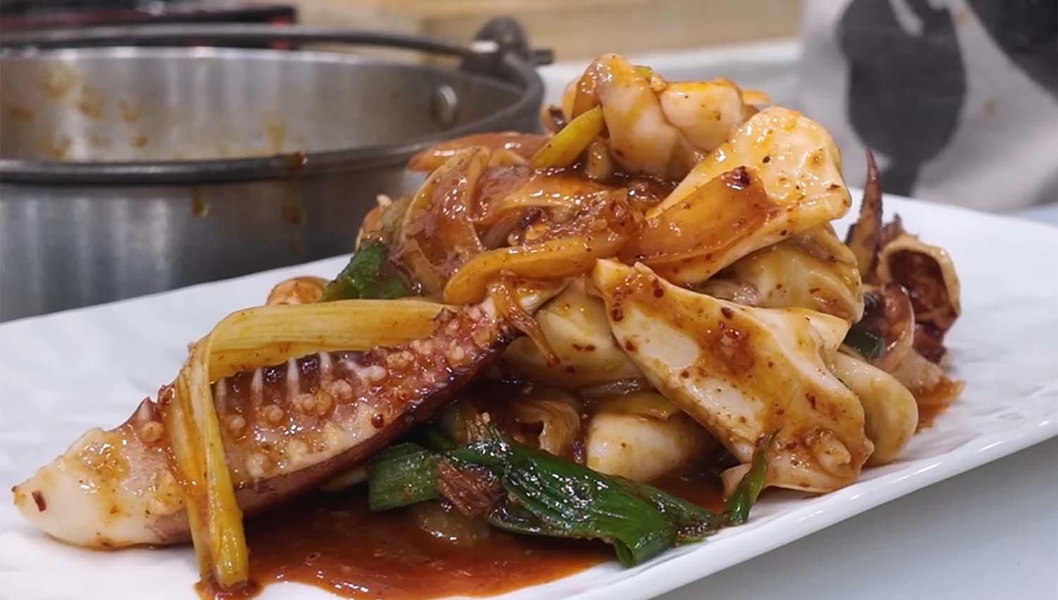 날개오징어 볶음 / '일타쿠마' 유튜브