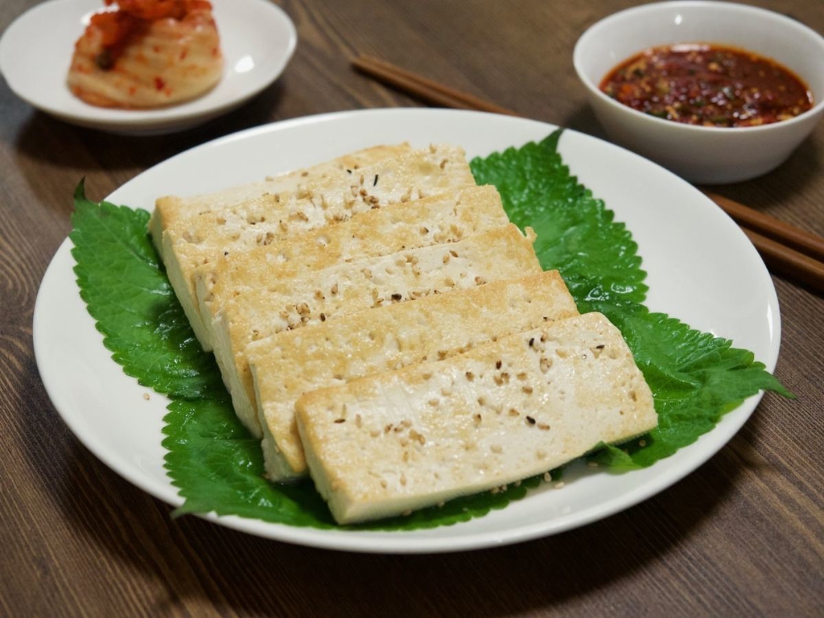 부침 두부 자료사진 / sungsu han-shutterstock.com