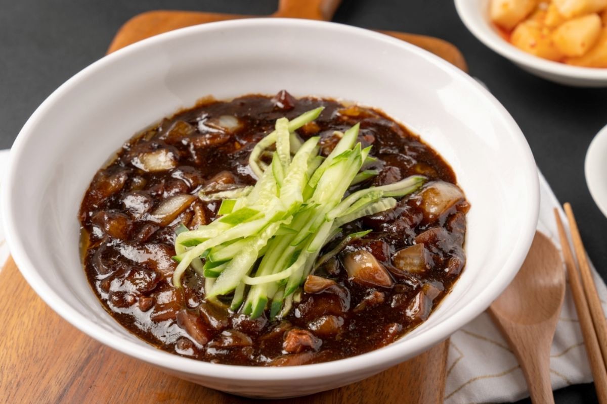 짜장면 자료사진 / Hyeong-Taek Lee-shutterstock.com