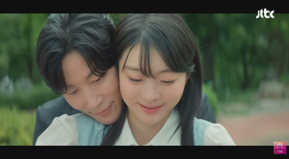 드라마에서 로맨스 연기를 펼친 허남준과 김다미 / JTBC
