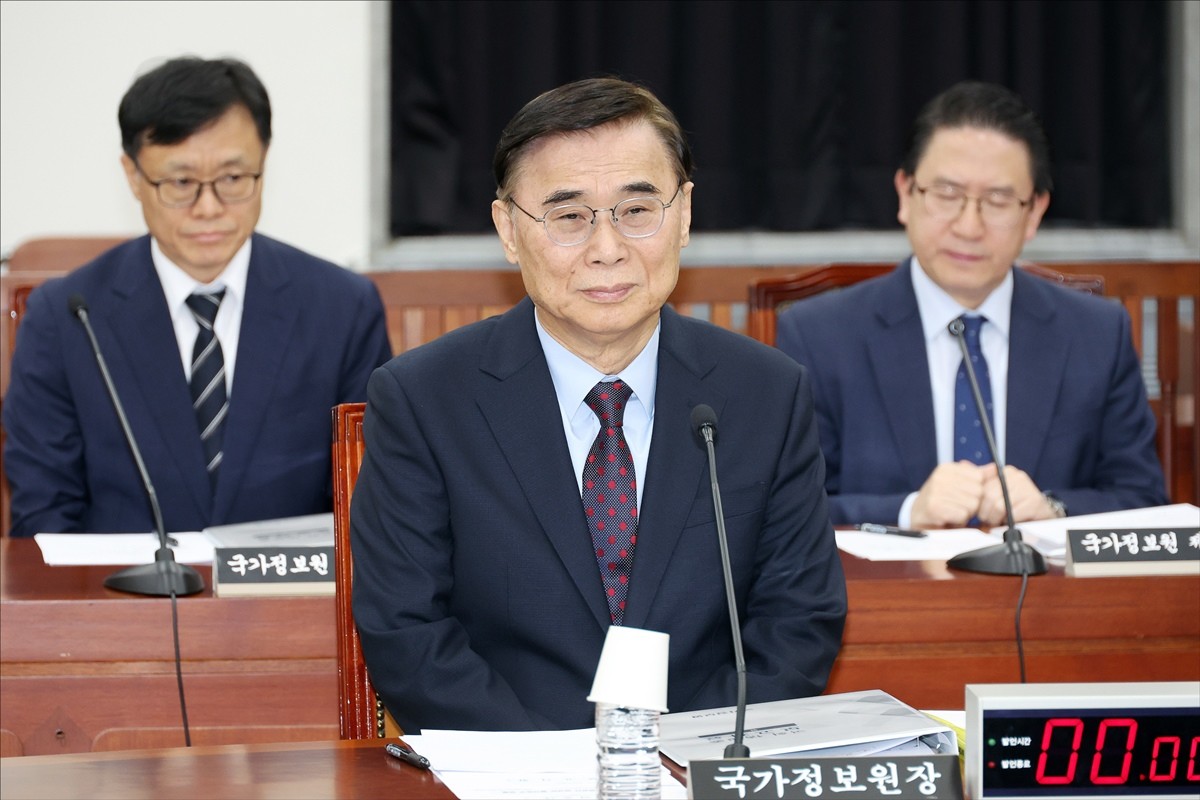 이종석 국가정보원장이 22일 서울 여의도 국회에서 열린 제429회 국회(정기회) 정보위원회 제5차 전체회의에 출석해 자리하고 있다. / 뉴스1