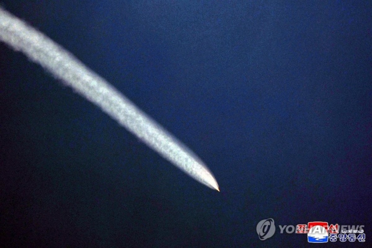 북한 미사일총국은 지난 22일 중요 무기체계의 시험을 성공적으로 진행했다고 조선중앙통신이 23일 보도했다. / 조선중앙통신=연합뉴스