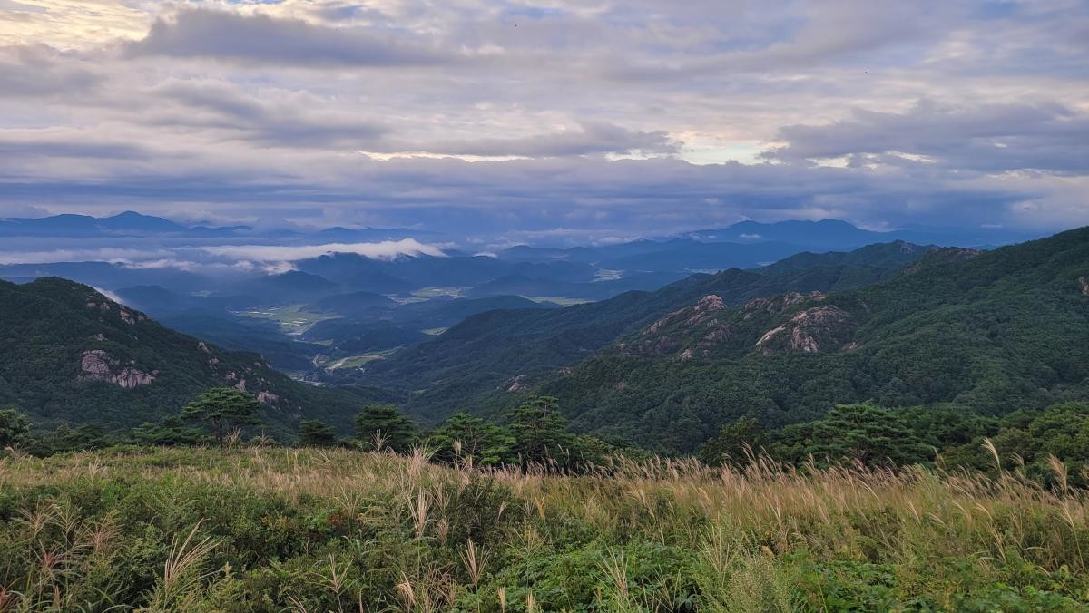 황매산. / Seo Sang Jin-shutterstock.com