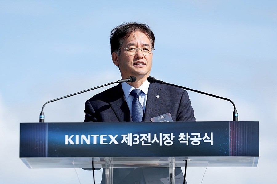 킨텍스 제3전시장 착공식에서 기념사 중인 이동환 고양특례시장