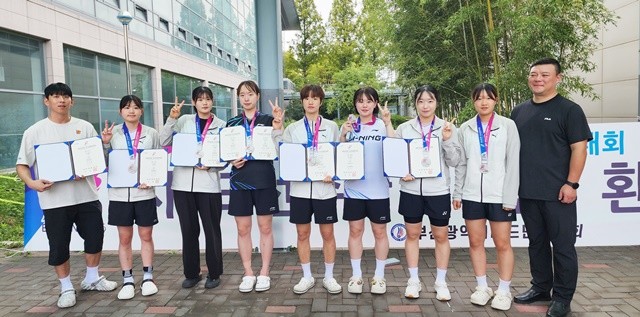 배드민턴 단체전 선수들