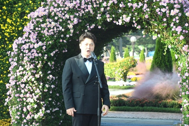 테너 신연석 씨