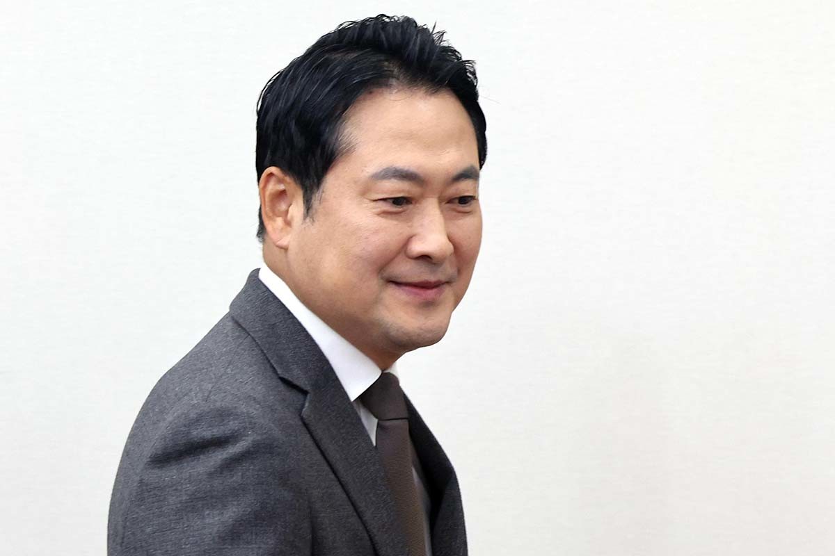 장동혁 국민의힘 대표가 25일 오전 서울 영등포구 여의도 국회에서 열린 기자간담회에 입장하고 있다. / 뉴스1