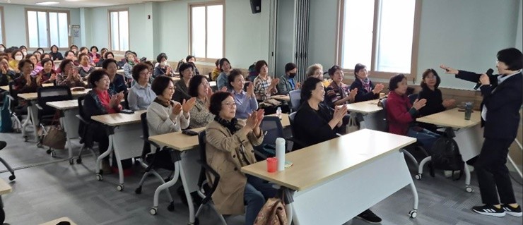 부산시설공단 시민안전교육센터가 시민 곁으로 직접 찾아가 ‘생활 속 안전문화’를 함께 배우는 교육의 장을 열었다. / 사진제공=부산시설공단