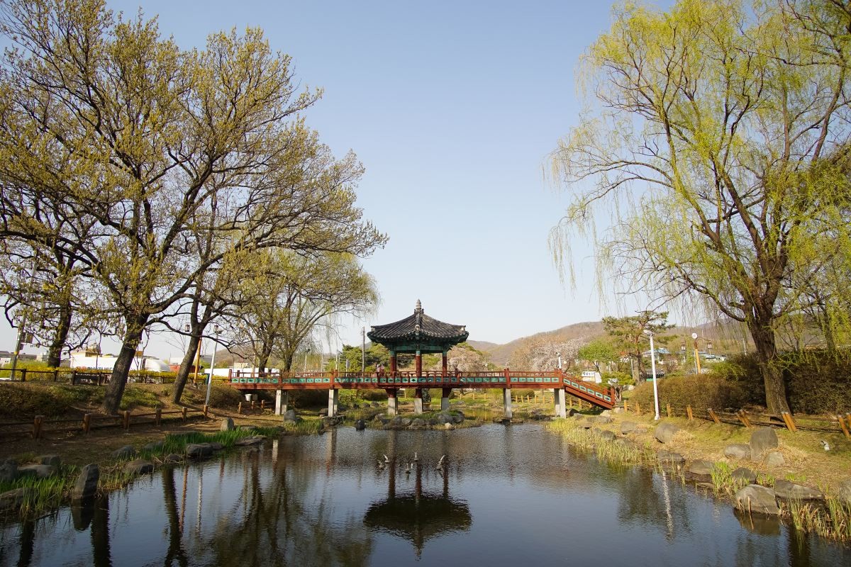 천안 삼거리공원. / Kim ji so-shutterstock.com