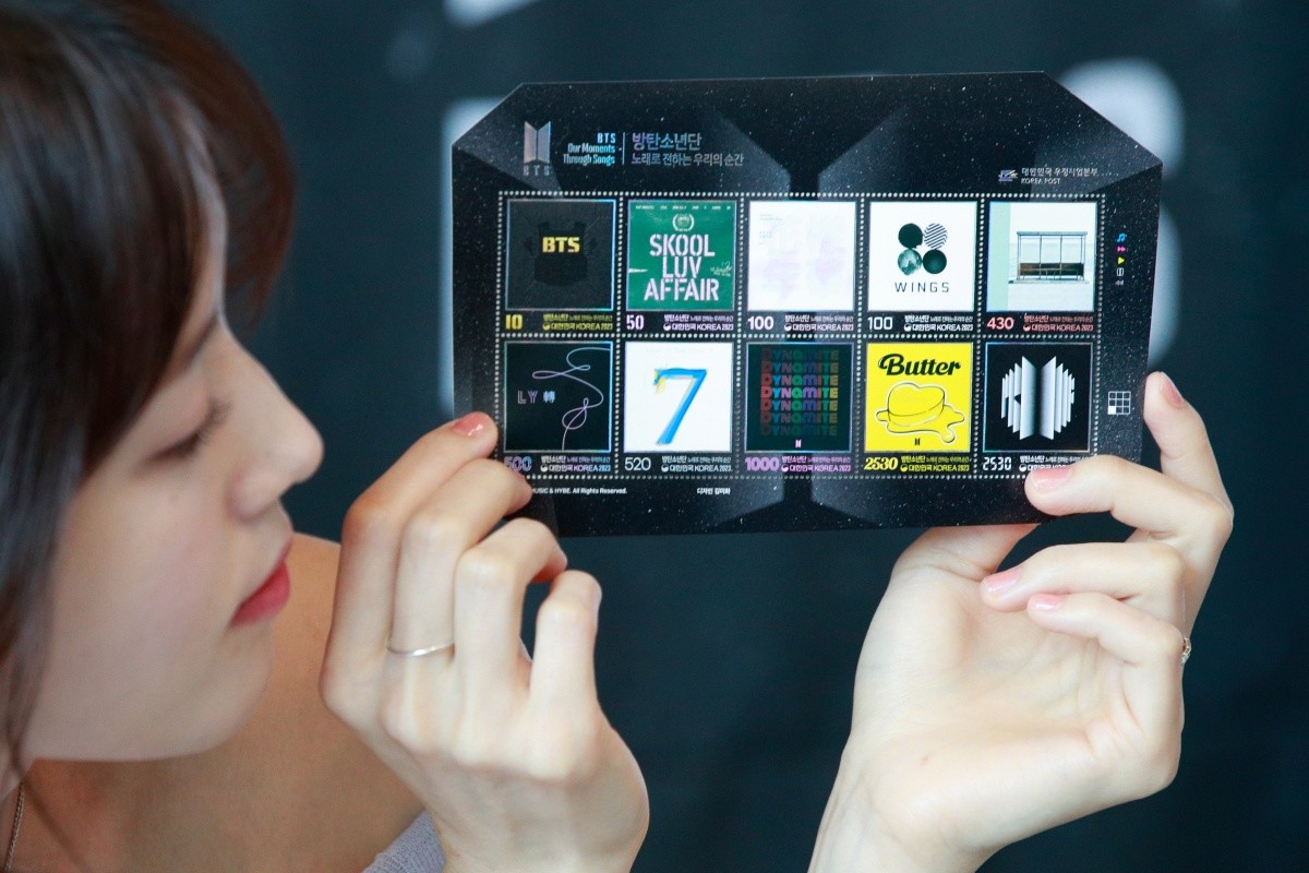 방탄소년단(BTS) 기념우표. 기사의 이해를 돕기 위한 사진. / 뉴스1