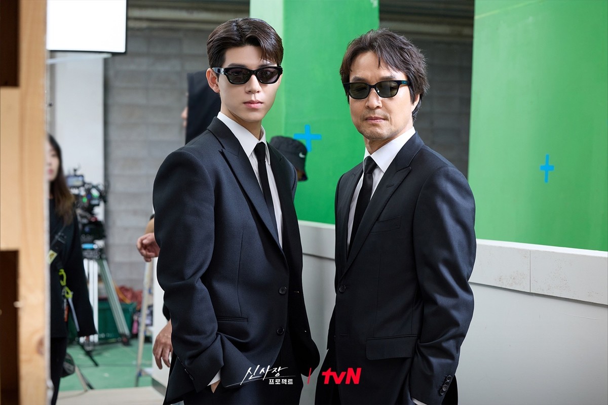 '신사장 프로젝트'에 출연한 배현성과 한석규 / tvN