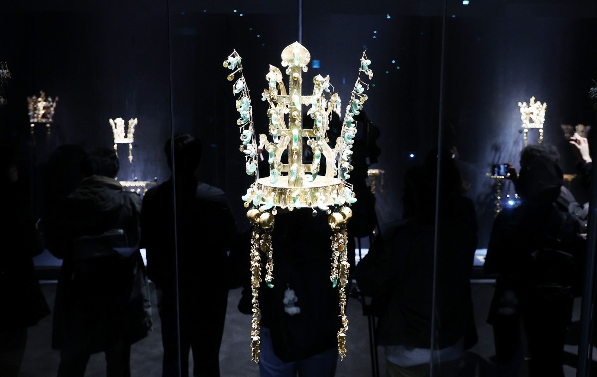 공개된 신라 금관 / 뉴스1