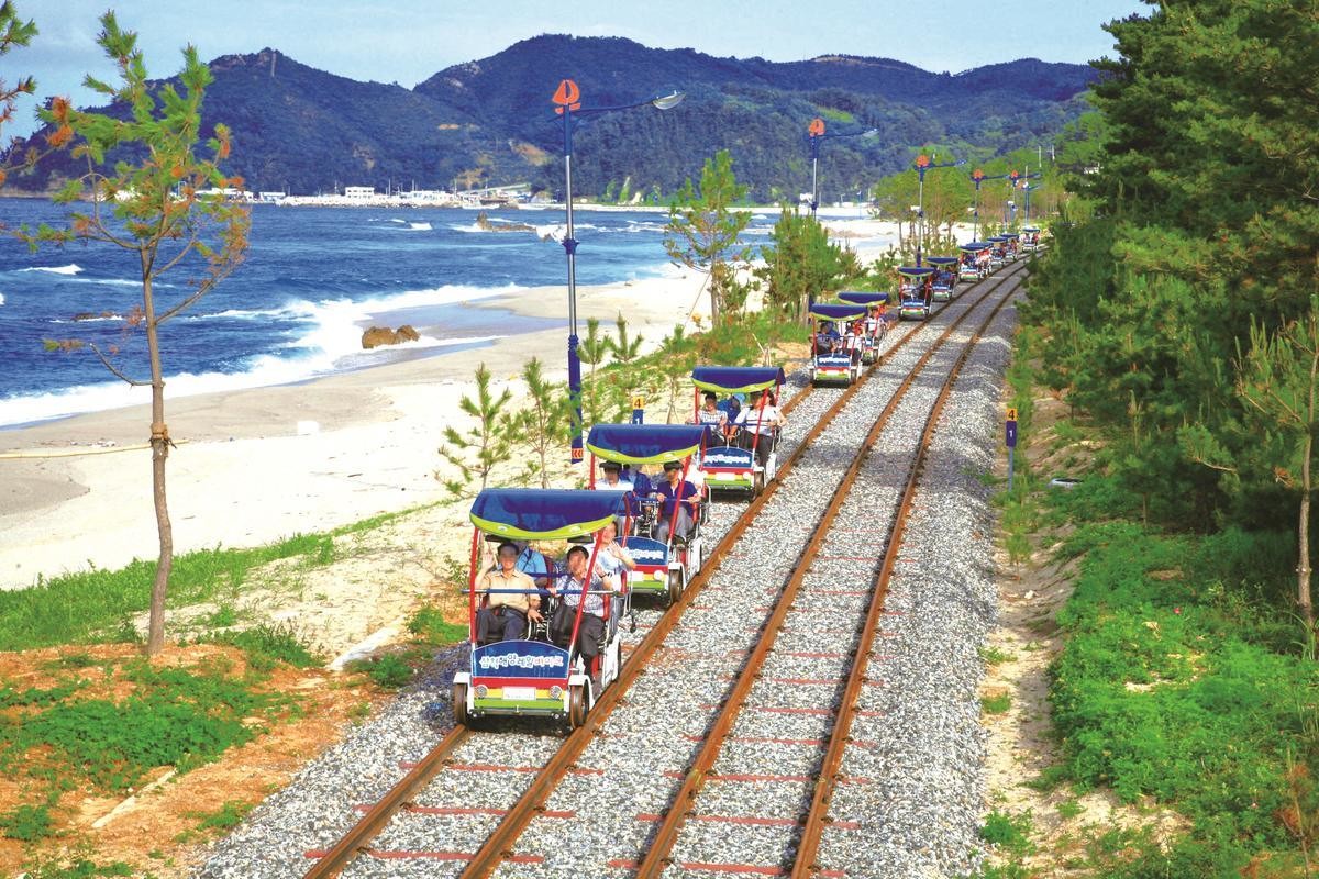 삼척해양레일바이크 / 삼척시 제공