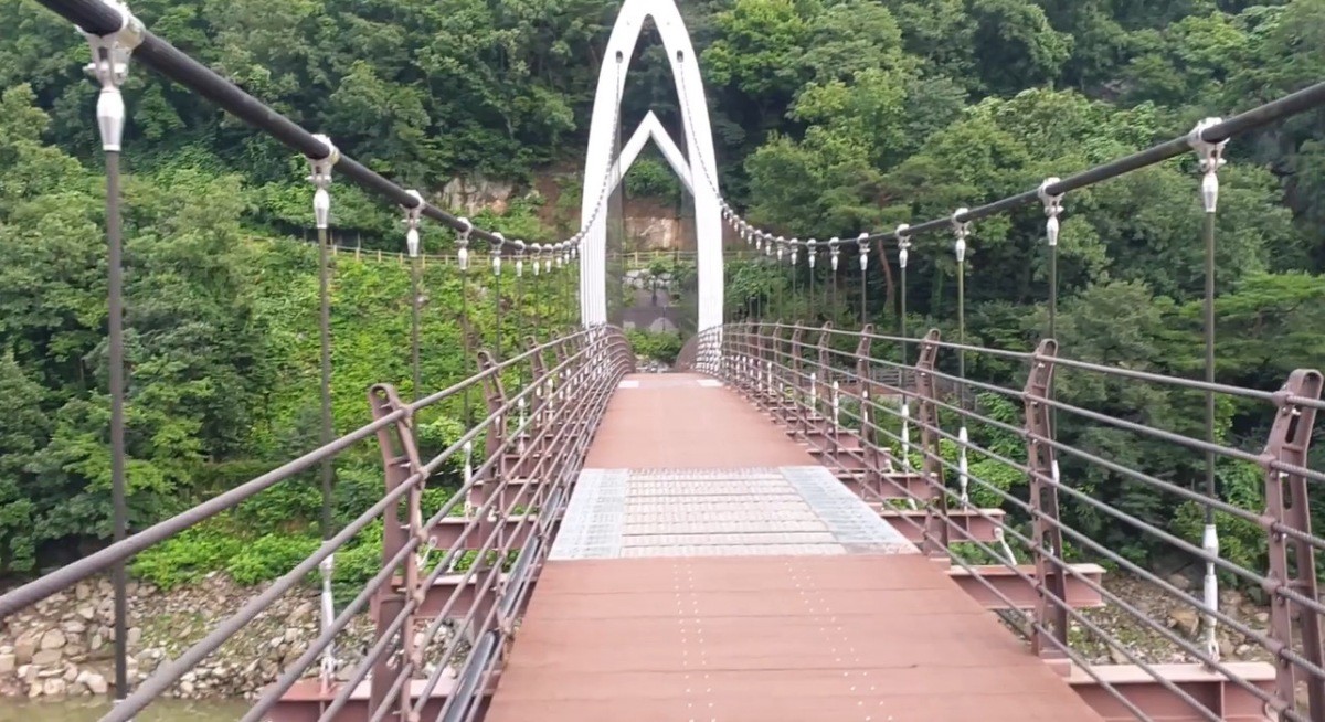 연하협 구름다리. / 유튜브 '산으로 들로, 행인방' 영상 캡쳐