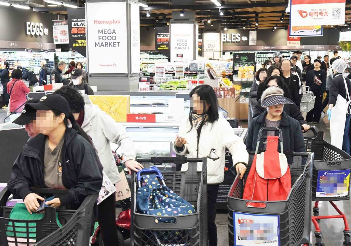 '블랙홈플런' 첫날 홈플러스 내부 모습. / 홈플러스 제공