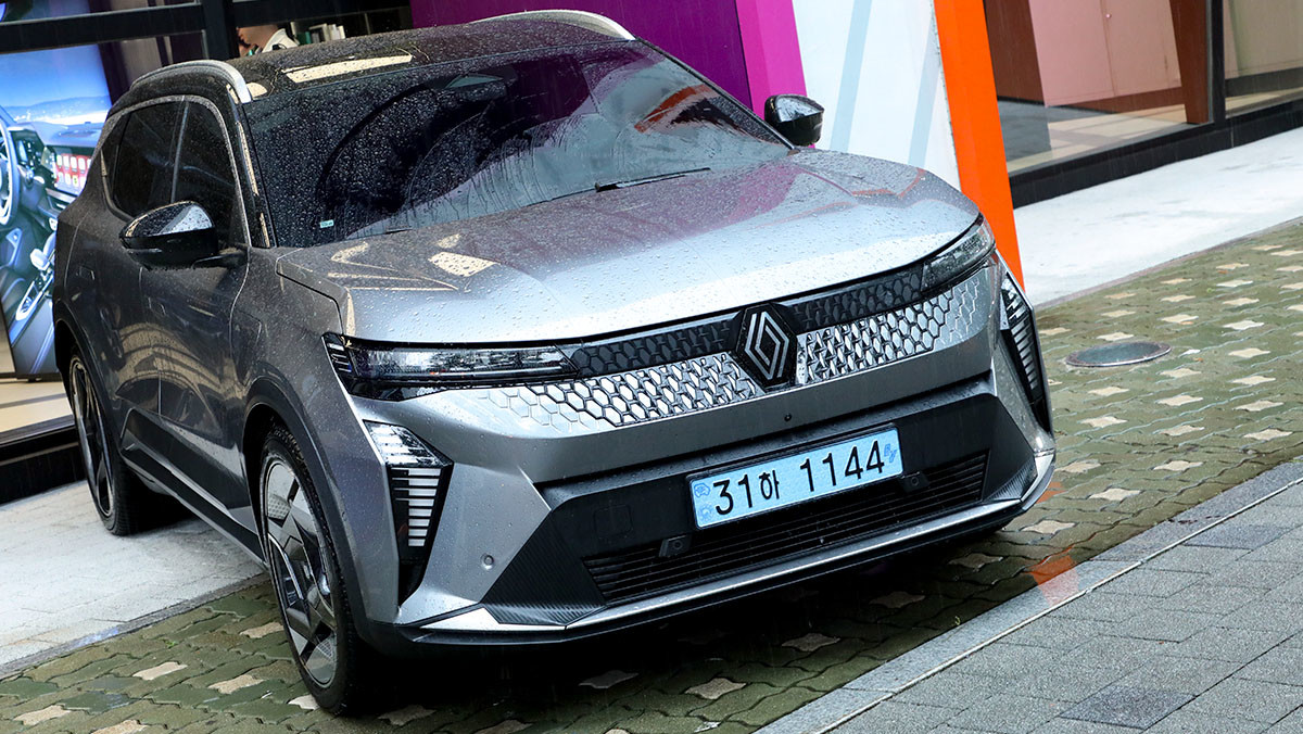 르노코리아가 국내에 판매 중인 순수 전기차 세닉. 프랑스 수입 모델이다. / 권혁재 PD