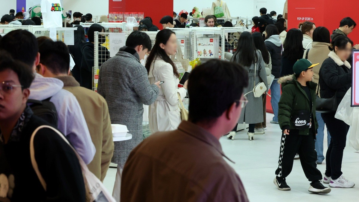 북적이는 닌텐도 팝업 스토어 / 뉴스1