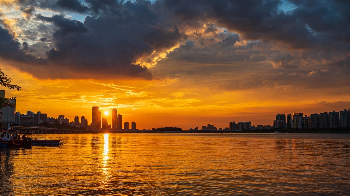 노들섬과 한강 노을. / KT Landscape image-shutterstock.com