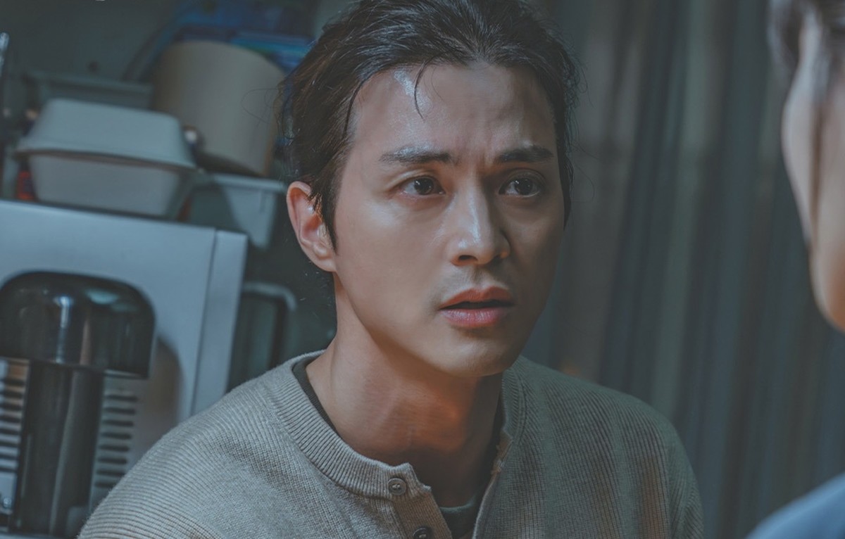 야구선수 출신 카페 사장 최정호 역으로 특별출연한 김지훈 / 티빙