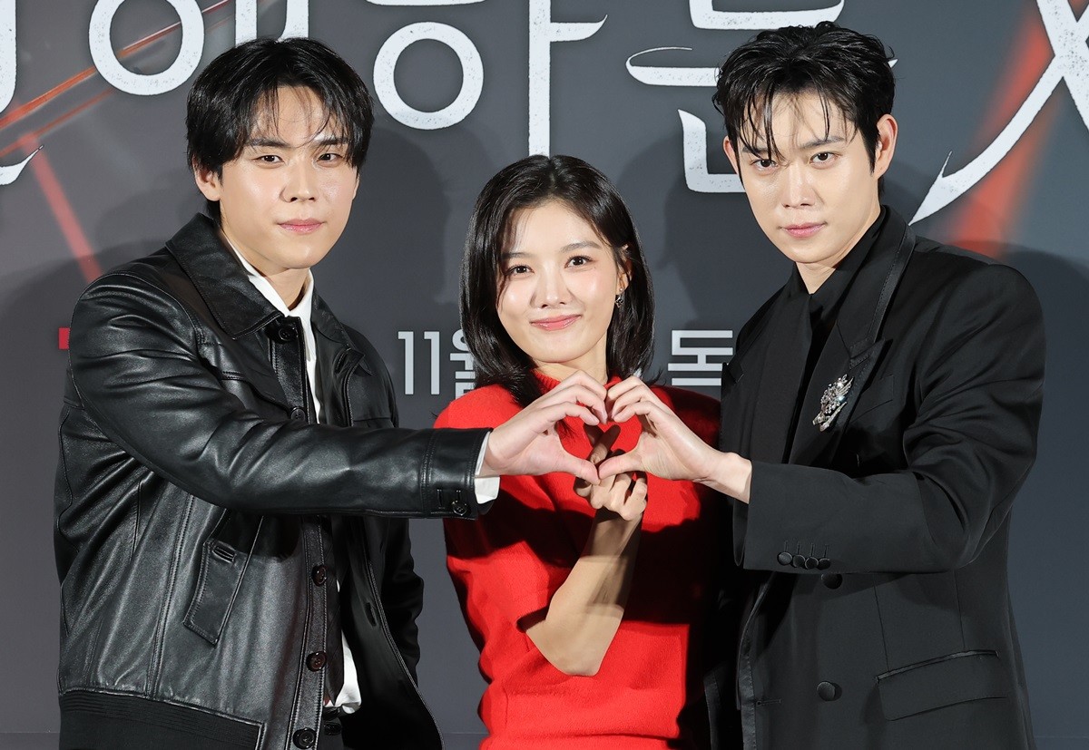 드라마 '친애하는 X' 출연 배우 김도훈, 김유정, 김영대 / 뉴스1