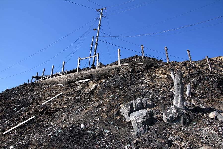 박정일 사진작가 초청전 ‘순환의 영원을 기억하다’ -영덕산불의 기록 석리마을/이하 박정일 제공