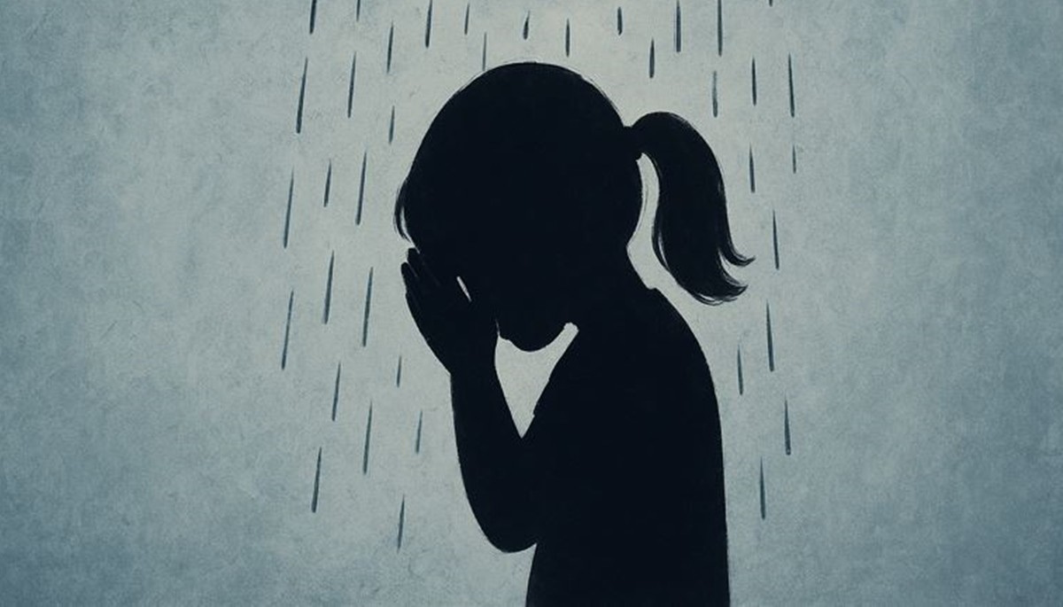 기사 이해를 돕기 위해 AI를 활용해 제작한 자료 이미지. 해당 사건과 직접적인 관련은 없다. 악감정을 품고 있던 돌봄 시설 이용자의 어린 자녀가 인사를 하지 않았다는 이유로 이 아이에게 먼지 청소용 막대를 휘두른 60대 직원에 대한 법원의 선고가 내려졌다. 춘천지법 형사3단독 박동욱 판사는 아동복지법상 아동학대 혐의로 기소된 여성 A(63) 씨에게 벌금 400만 원을 선고했다고 1일 밝혔다. 재판부는 A 씨가 학대의 고의를 가지고 막대를 휘둘렀다는 결론을 내렸다.