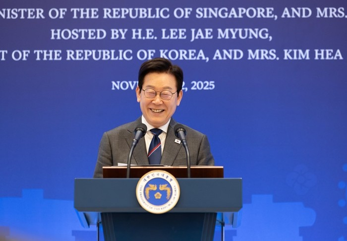 이재명 대통령이 2일 서울 용산 대통령실 청사에서 열린 한-싱가포르 공식오찬에서 인사말을 하고 있다. / 뉴스1