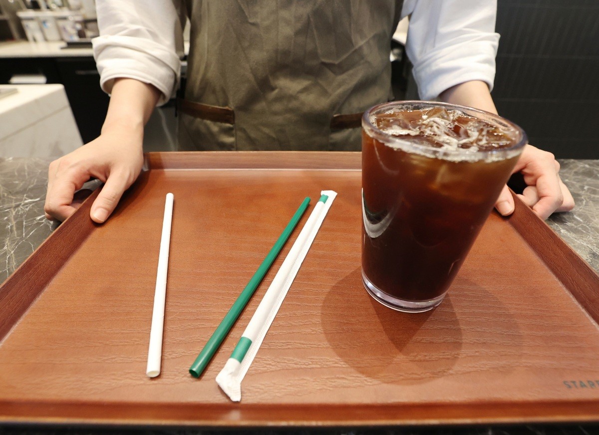 스타벅스 플라스틱 빨대. 기사의 이해를 돕기 위한 사진. / 연합뉴스