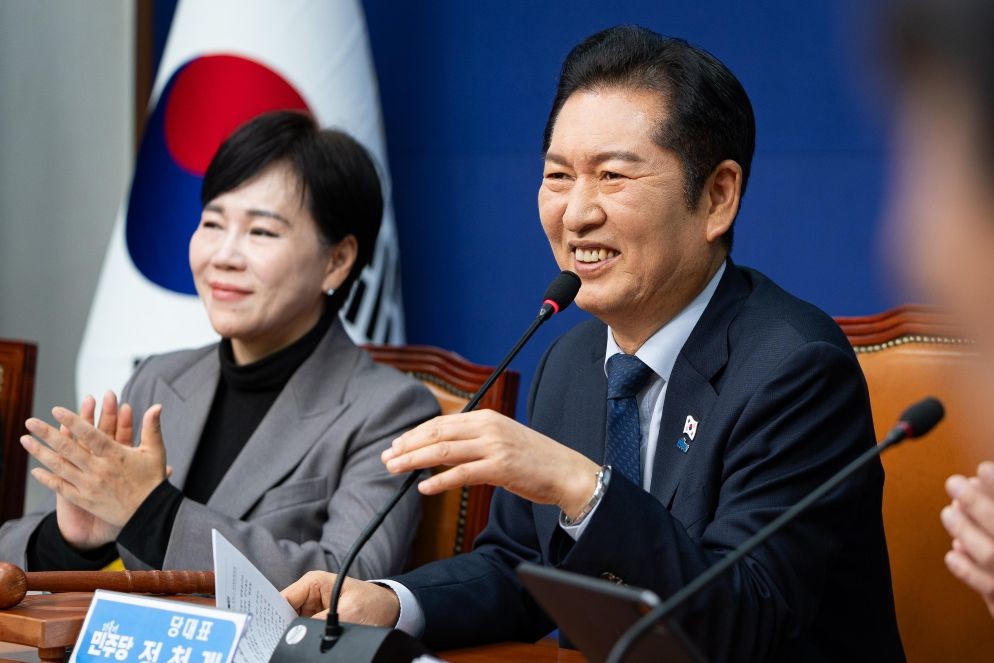 정청래 대표, “지도부 아닌 당원이 주인”… 지방선거 앞두고 ‘당원 주권’ 전면에. / 뉴스1