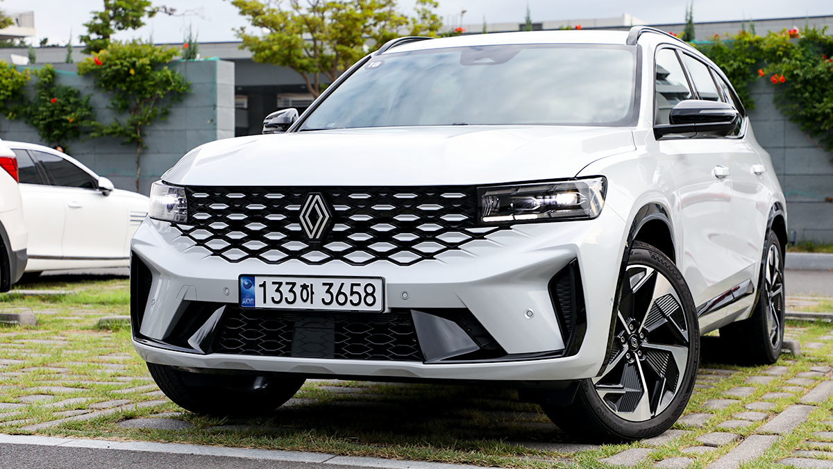 렌터카 번호판의 중형 SUV. / 권혁재 PD