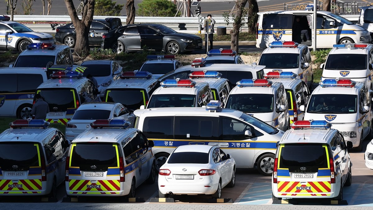 APEC 지원을 위한 경찰차들 (기사 사건과는 무관) / 연합뉴스