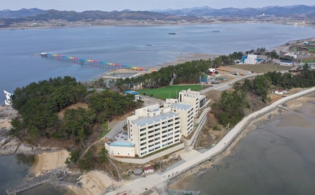 돌머리 해수욕장 일대 전경