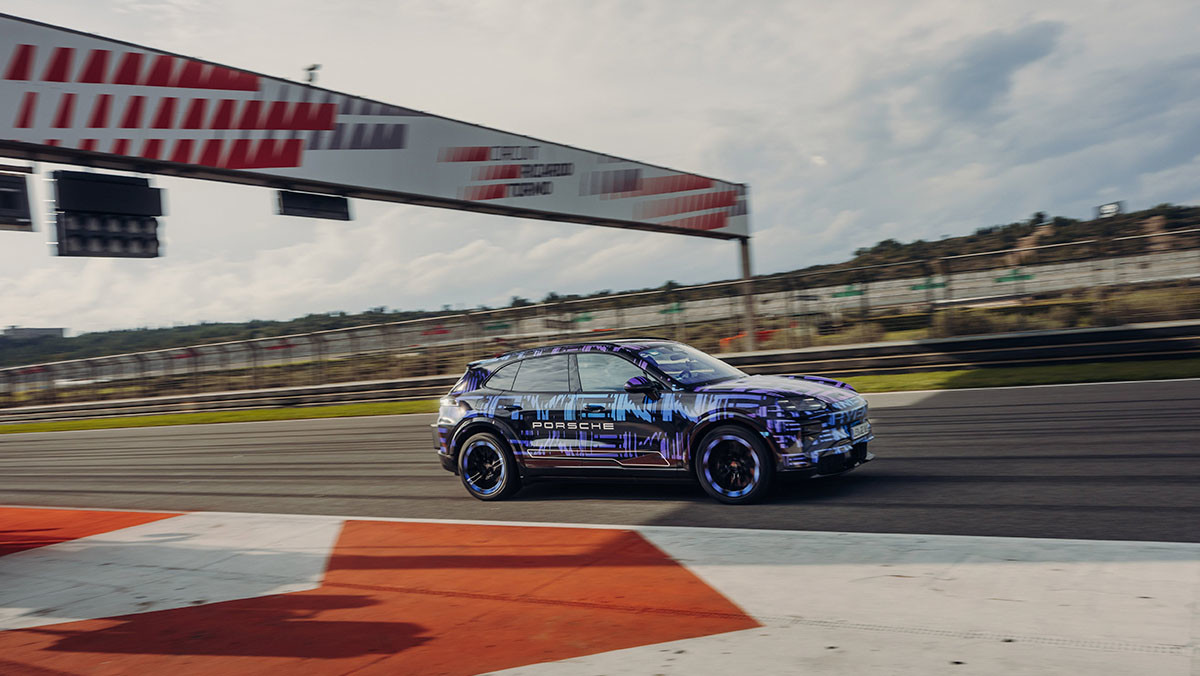 위장막을 쓴 카이엔 일렉트릭. / 포르쉐코리아