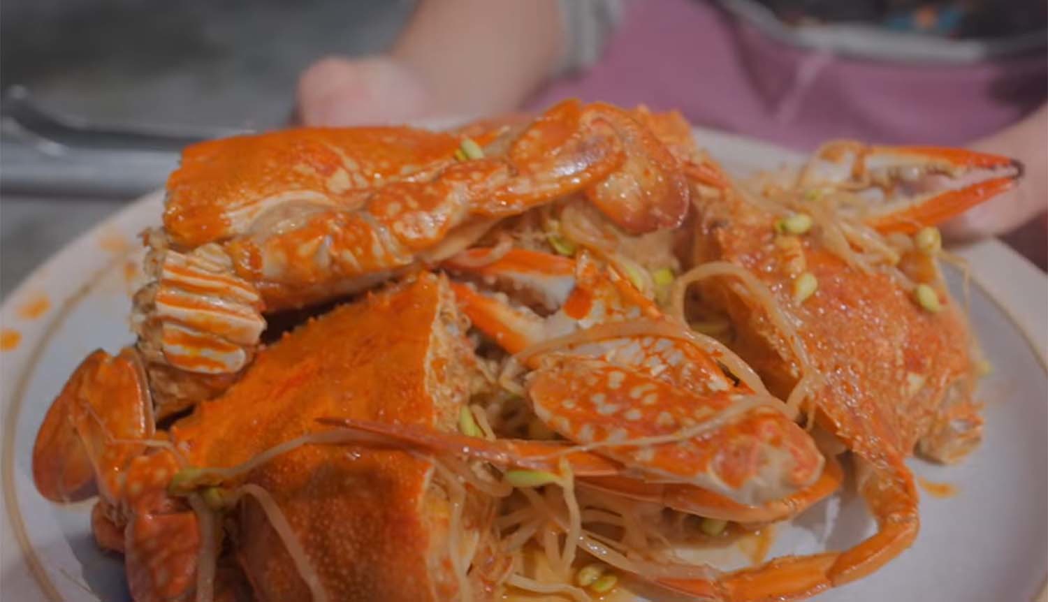 톱날꽃게로 만든 찜. / '브루스리 TV'