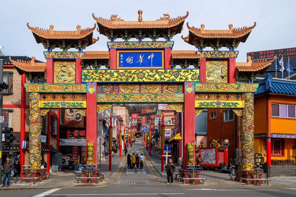 인천 차이나타운. / Isarint Sangmanee-shutterstock.com