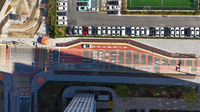 도현초중 앞에 마련된 승하차베이. / 용인특례시