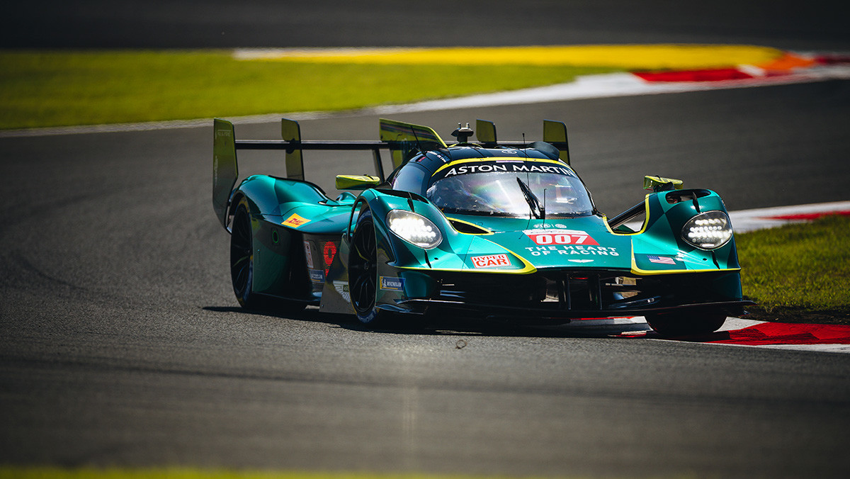 애스턴마틴 발키리 WEC 레이스카. / 애스턴마틴