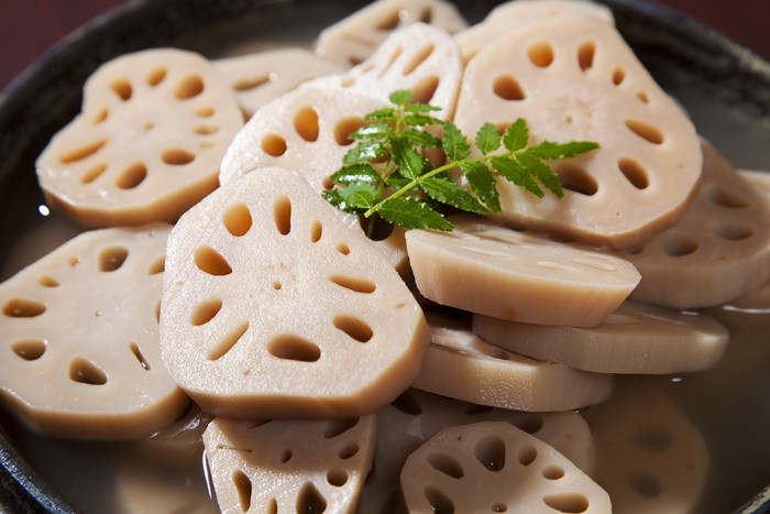 연근 / KPG-Payless-shutterstock.com