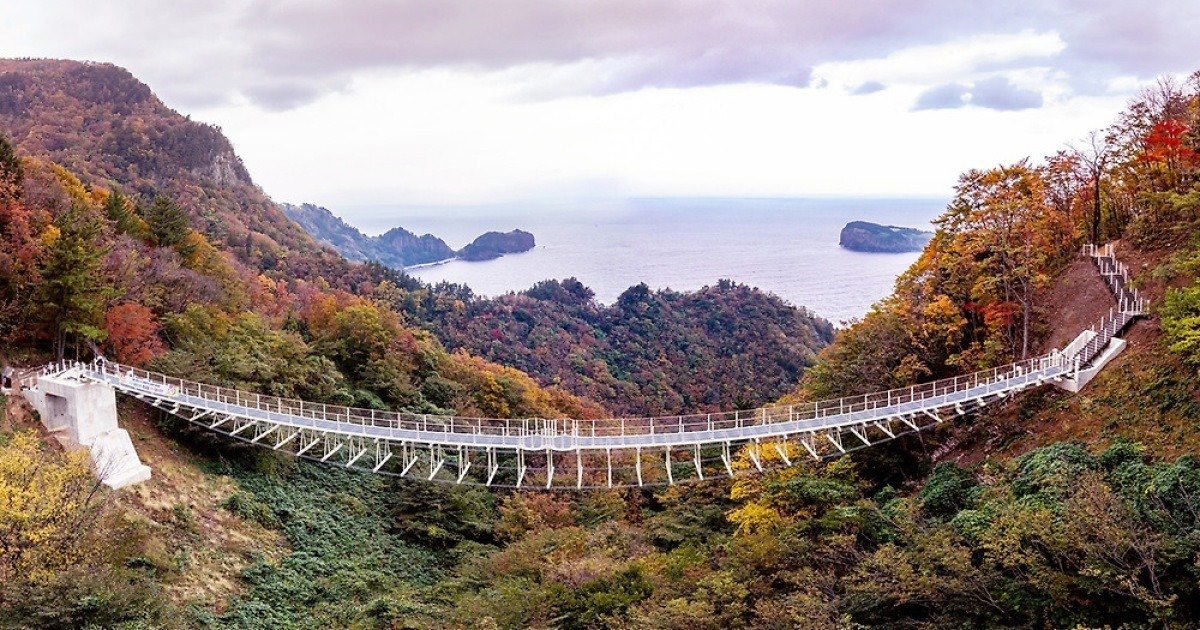 절경을 자랑하는 울릉도 울렁다리 / 울릉군 제공