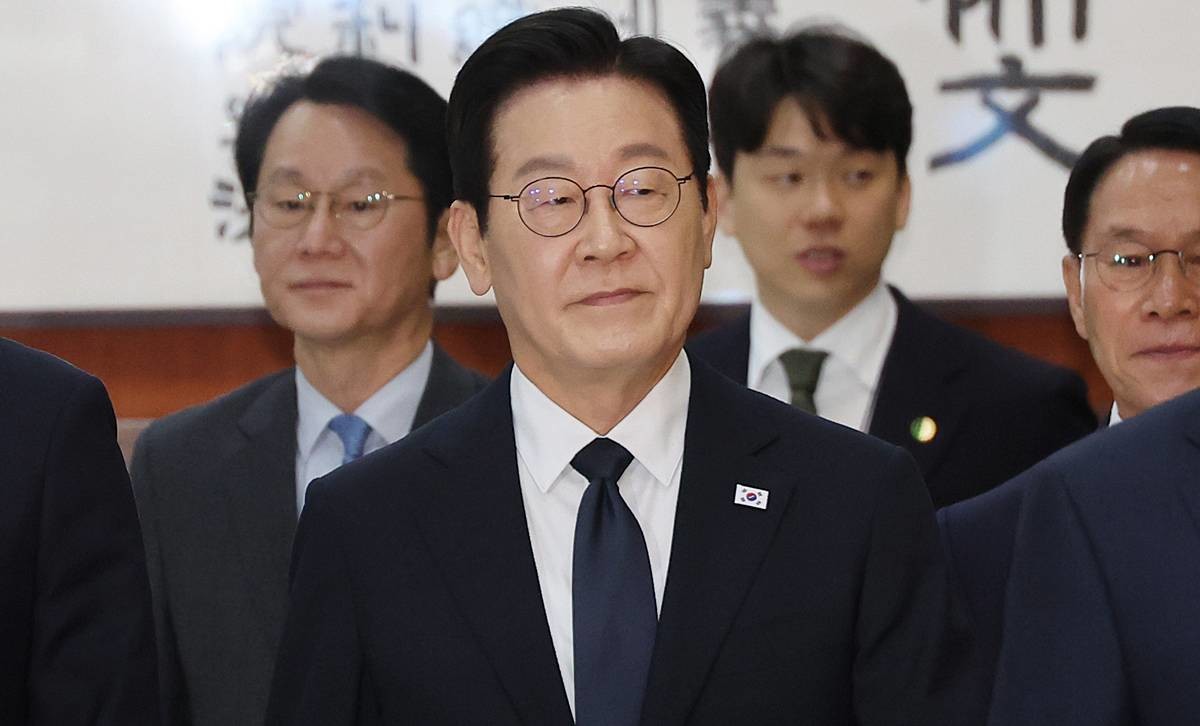 이재명 대통령이 지난 4일 내년도 정부 예산안에 대한 시정연설을 하기 위해 국회 본회의장으로 이동하고 있다 / 뉴스1