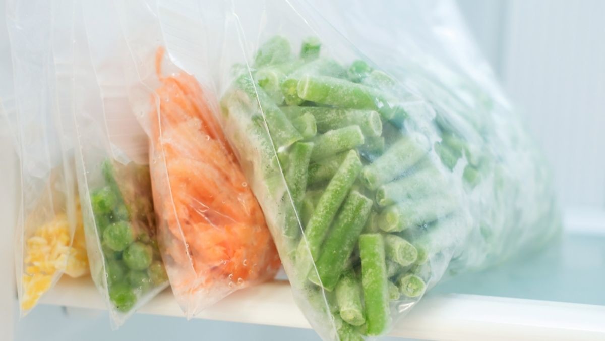냉동 보관된 식재료 / TatianaKim-shutterstock.com
