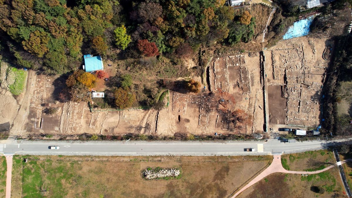 제12차 정밀 발굴 조사가 진행된 서산 보원사지 동남쪽 일원 전경 / 서산시