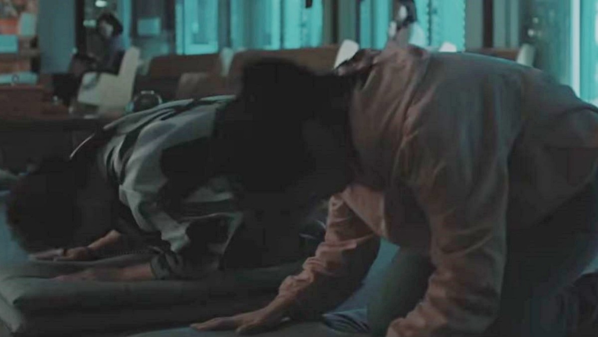 '세계의 주인' 예고편 캡처 / 유튜브 '바른손이앤에이'