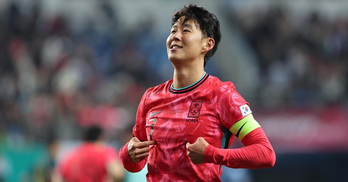 14일 오후 대전 유성구 대전월드컵경기장에서 열린 ‘하나은행 초청 국가대표팀 친선경기’ 대한민국과 볼리비아의 경기에서 손흥민이 기뻐하고 있다. / 뉴스1