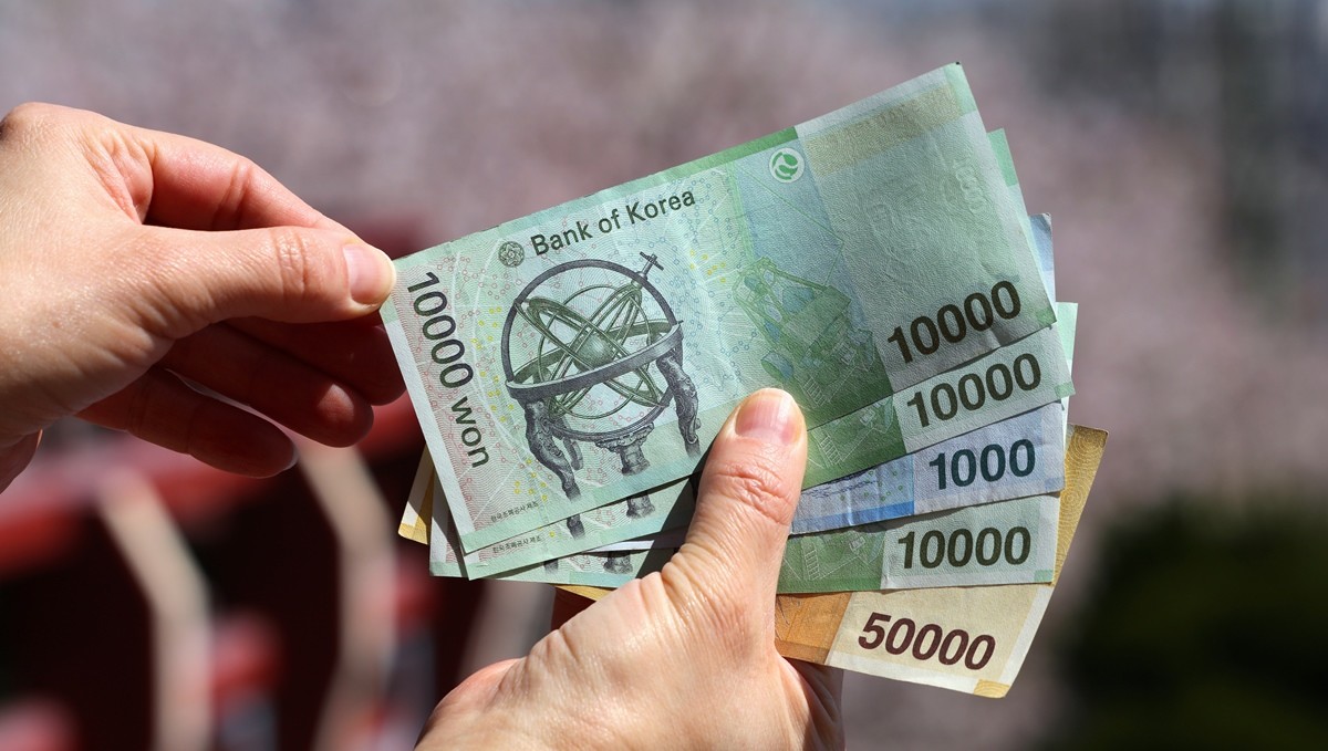 기사 이해를 돕기 위한 지폐 자료 사진 / Tupungato-Shutterstock.com