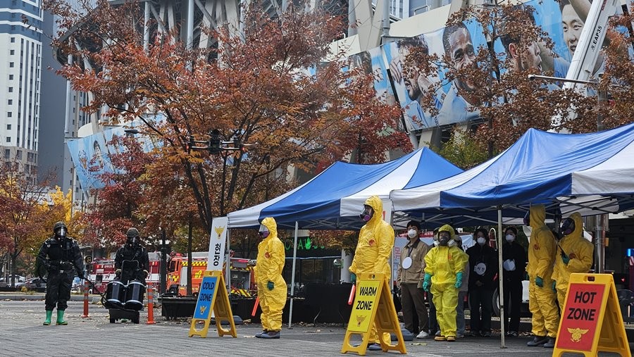 대구iM뱅크파크 일원에서 2025년 생물테러 대비·대응 대규모 현장훈련이 진행되고 있다. / 대구 북구 제공