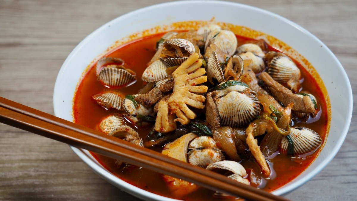 꼬막짬뽕 / sungsu han-shutterstock.com