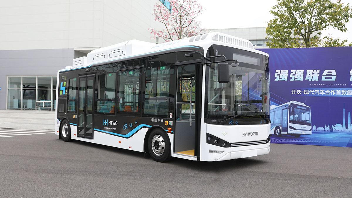 HTWO 광저우와 카이워그룹이 공동 개발한 수소연료전지버스. / 현대자동차