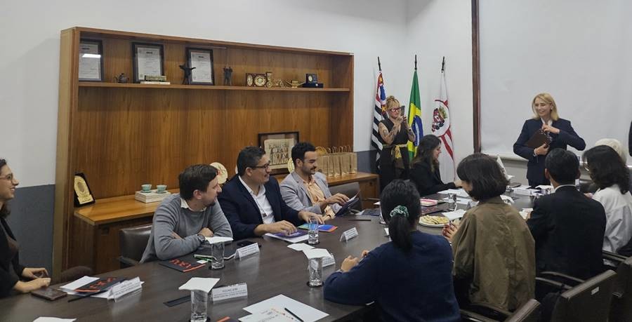 상파울루시 안젤라 간드라(Angela Gara) 국제협력부 서기관 외 국제행사 관련 부서 관계자 간담회 모습/포항시