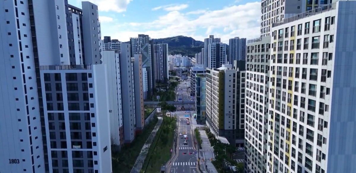 양주 회천신도시 덕계로. / 유튜브 '아름다운회천사람들' 영상 캡쳐